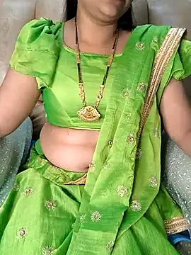 Snapshot of Traditional_Housewife_ chatting on 02/22/25, 12:27 Traditional Housewife online show from 02/22/25, 12:27