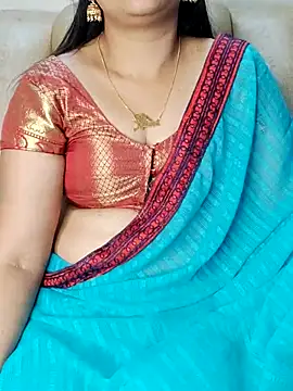 Snapshot of Traditional_Housewife_ chatting on 09/09/25, 01:16 Traditional Housewife online show from 09/09/25, 01:16