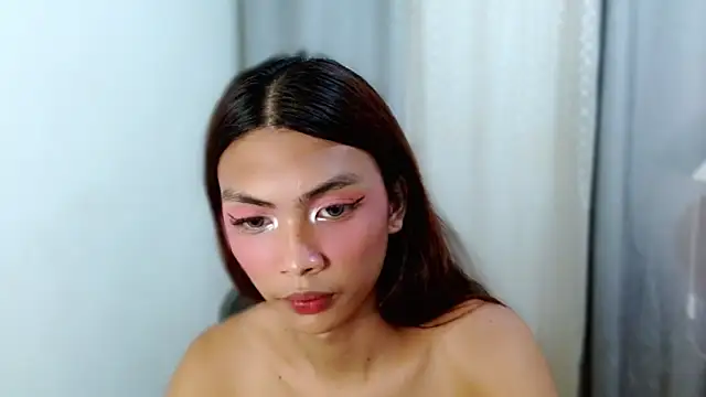 freshJULIA18 online show from 11/18/25, 03:12