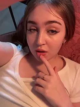 Snapshot of celestialanggel chatting on 01/18/25, 12:57 celestialanggel online show from 01/18/25, 12:57