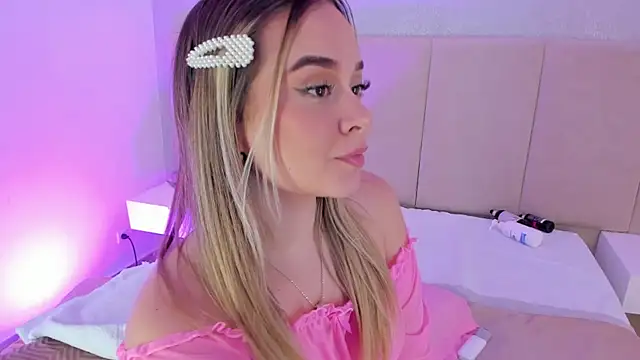 sofia pamela online show from 12/27/24, 10:37