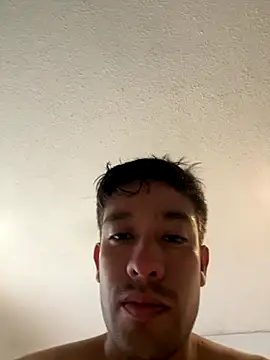 Magicerosxx69 online show from 09/26/25, 03:16