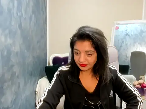 Snapshot of CrazyCorina chatting on 10/22/25, 02:28 CrazyCorina online show from 10/22/25, 02:28