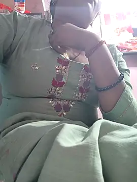 Snapshot of Ritasingh-0461 chatting on 06/10/26, 09:19 Ritasingh-0461 online show from 06/10/26, 09:19