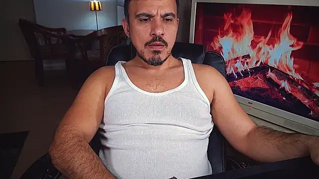 Snapshot of officeman7 chatting on 02/08/25, 05:08 officeman7 online show from 02/08/25, 05:08