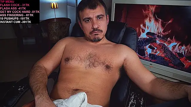 Snapshot of officeman7 chatting on 02/18/25, 07:41 officeman7 online show from 02/18/25, 07:41