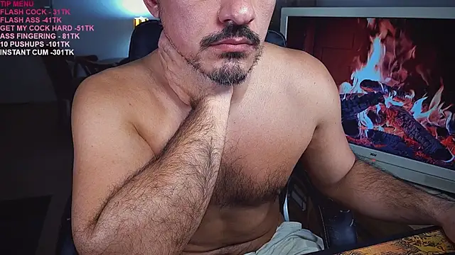 Snapshot of officeman7 chatting on 03/10/25, 11:49 officeman7 online show from 03/10/25, 11:49