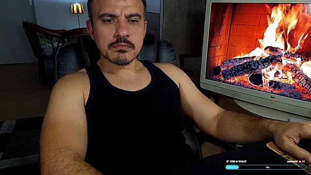Snapshot of officeman7 chatting on 03/16/26, 04:44 officeman7 online show from 03/16/26, 04:44