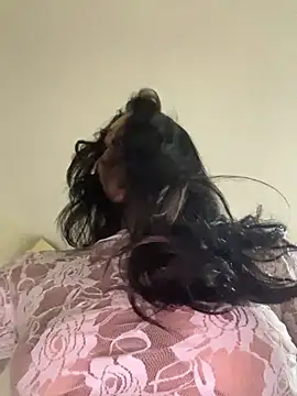 Snapshot of IzanamiTime chatting on 12/18/24, 03:11 IzanamiTime online show from 12/18/24, 03:11