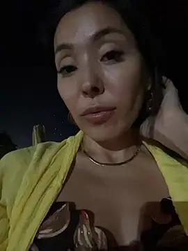 Snapshot of IzanamiTime chatting on 12/31/24, 01:41 IzanamiTime online show from 12/31/24, 01:41