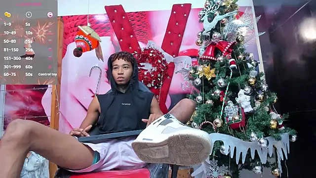 sexy blacks  online show from 01/06/25, 11:29