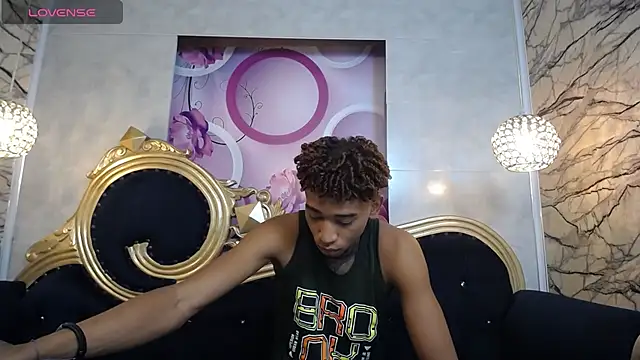 sexy blacks  online show from 01/09/25, 11:25