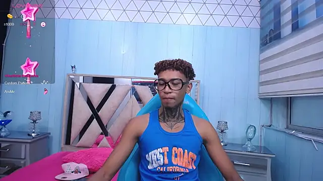 sexy blacks  online show from 01/11/25, 11:45