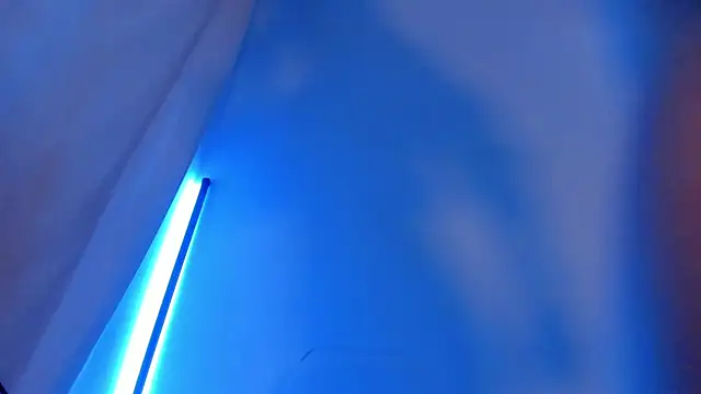 angeloflovee online show from 12/15/25, 05:44