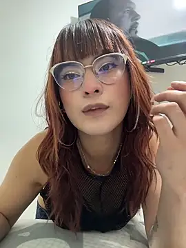 Snapshot of miss_gisselle chatting on 11/12/25, 06:52 miss gisselle online show from 11/12/25, 06:52