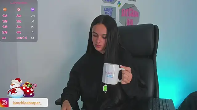 ChloeHarper  online show from 12/29/24, 01:38