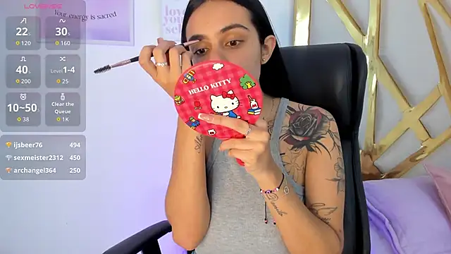 Snapshot of ChloeHarper_ chatting on 11/18/25, 06:56 ChloeHarper online show from 11/18/25, 06:56