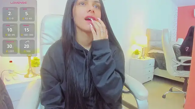 Snapshot of ChloeHarper_ chatting on 11/26/25, 12:50 ChloeHarper online show from 11/26/25, 12:50