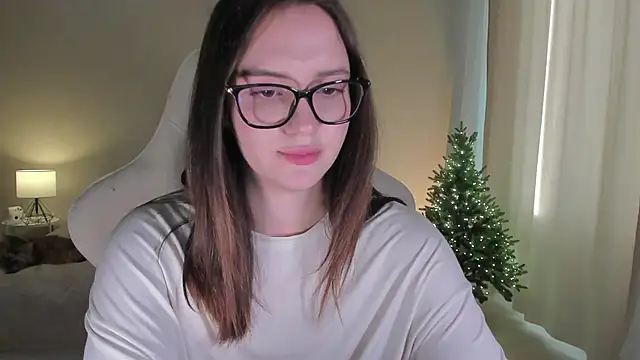 Sonia moon  online show from 12/25/24, 04:54