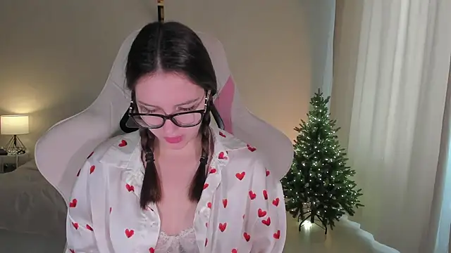 Sonia moon  online show from 01/06/25, 05:41