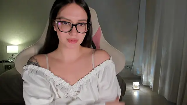 Sonia moon  online show from 01/25/25, 04:23