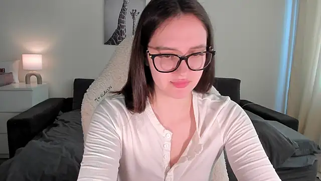 Sonia moon  online show from 03/23/25, 05:32