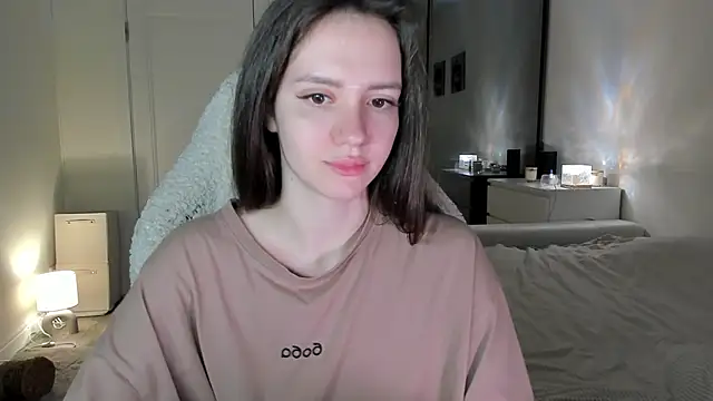 Sonia moon  online show from 10/12/25, 02:32