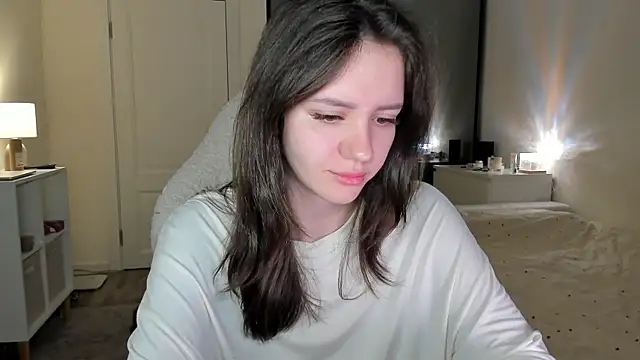 Sonia moon  online show from 10/26/25, 02:28