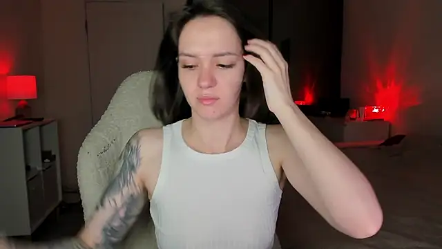 Sonia moon  online show from 11/03/25, 03:08