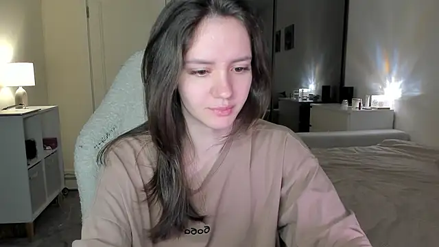 Sonia moon  online show from 11/06/25, 02:45