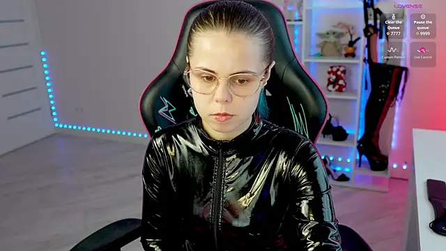 Snapshot of Latex_Kitty chatting on 06/03/26, 04:34 Latex Kitty online show from 06/03/26, 04:34