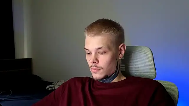 DENIS HERE online show from 06/12/26, 05:23