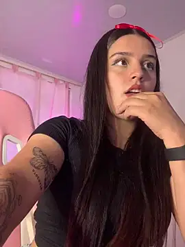 Snapshot of violet-333 chatting on 12/07/24, 04:58 violet-333 online show from 12/07/24, 04:58