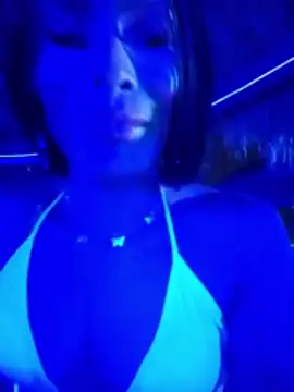 Snapshot of CoralineSweett chatting on 11/06/25, 08:59 CoralineSweett online show from 11/06/25, 08:59