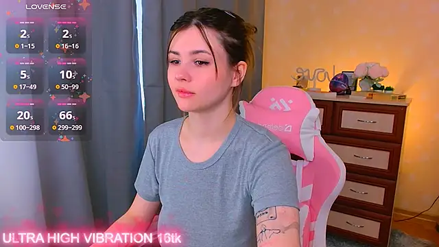 cutie mili online show from 09/16/25, 07:42