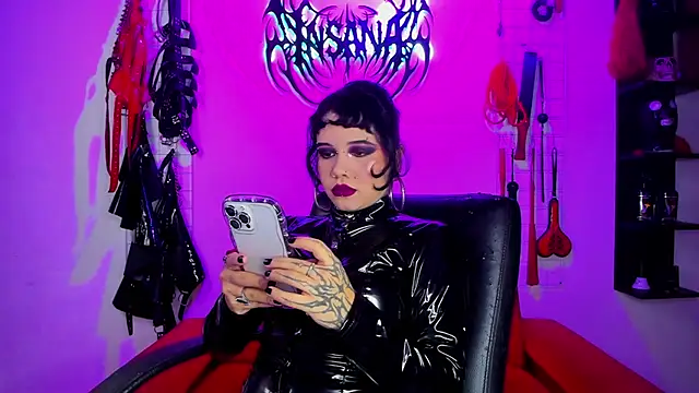 irregular fetish  online show from 02/25/26, 10:08