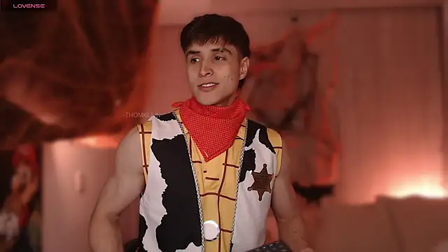 Snapshot of thomklein chatting on 10/30/25, 07:25 thomklein online show from 10/30/25, 07:25