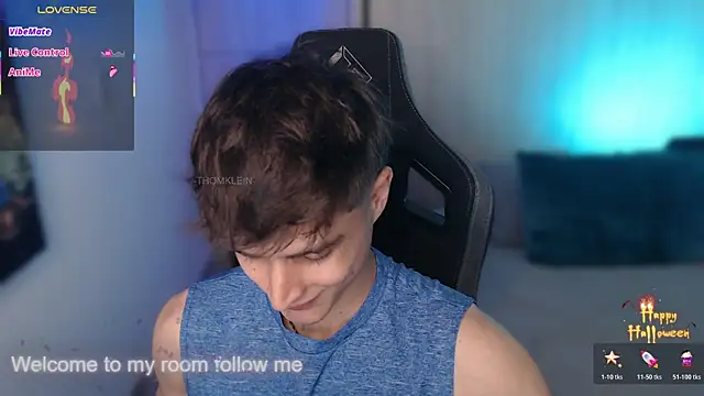 Snapshot of thomklein chatting on 11/05/25, 07:36 thomklein online show from 11/05/25, 07:36