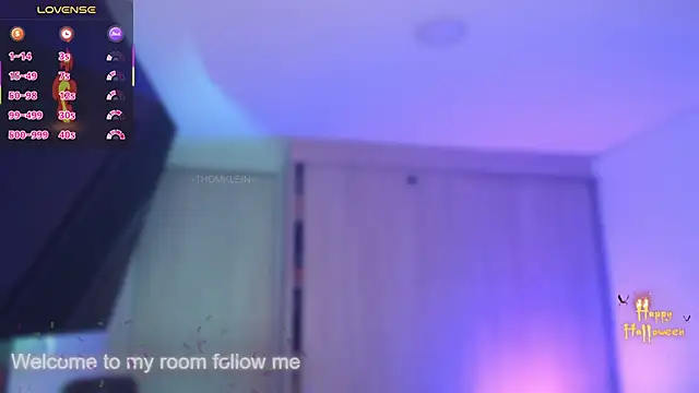 Snapshot of thomklein chatting on 11/06/25, 07:04 thomklein online show from 11/06/25, 07:04