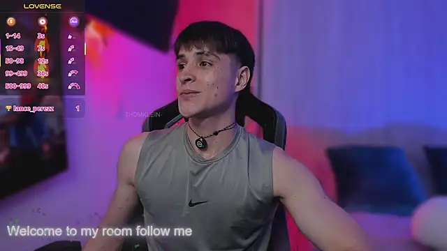 Snapshot of thomklein chatting on 11/10/25, 06:40 thomklein online show from 11/10/25, 06:40