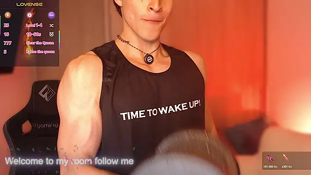 Snapshot of thomklein chatting on 11/13/25, 07:13 thomklein online show from 11/13/25, 07:13