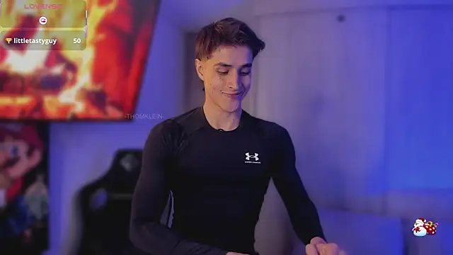 Snapshot of thomklein chatting on 12/02/25, 07:09 thomklein online show from 12/02/25, 07:09