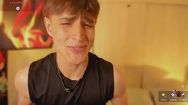 Snapshot of thomklein chatting on 12/04/25, 06:27 thomklein online show from 12/04/25, 06:27