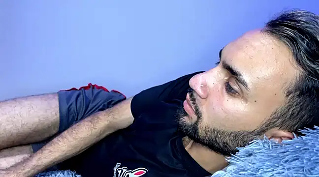 Snapshot of Dar_milk chatting on 12/10/24, 04:56 Dar milk online show from 12/10/24, 04:56