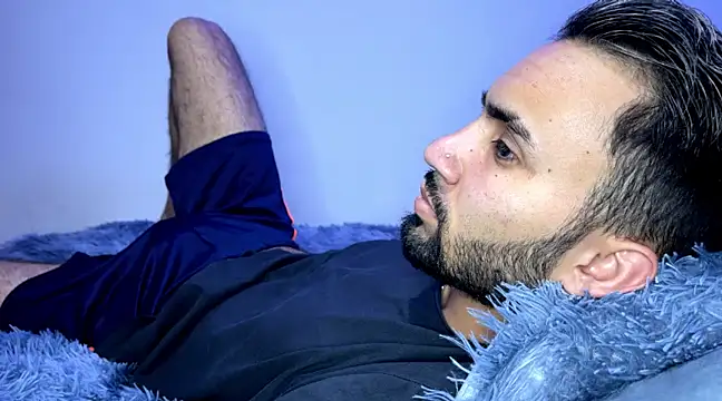 Snapshot of Dar_milk chatting on 12/12/24, 04:48 Dar milk online show from 12/12/24, 04:48