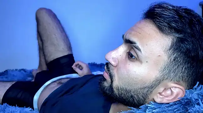 Snapshot of Dar_milk chatting on 02/26/25, 05:09 Dar milk online show from 02/26/25, 05:09