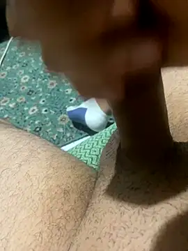 Snapshot of azginnn35 chatting on 10/08/25, 12:30 azginnn35 online show from 10/08/25, 12:30