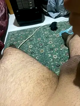 Snapshot of azginnn35 chatting on 10/16/25, 12:33 azginnn35 online show from 10/16/25, 12:33