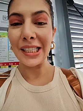 Snapshot of scarlett_moore chatting on 11/26/25, 03:24 scarlett moore online show from 11/26/25, 03:24