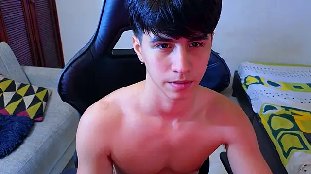 Snapshot of carl_dixon chatting on 11/18/25, 05:06 carl dixon online show from 11/18/25, 05:06